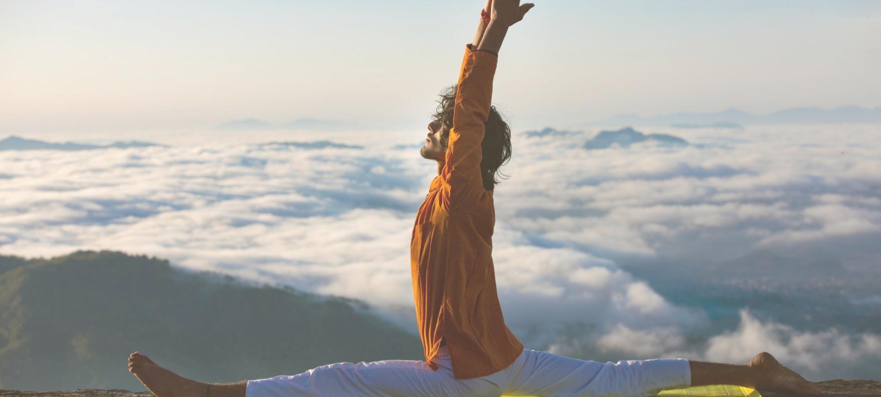 Espacio de práctica de Ashtanga Yoga en Vorlundi con ambiente tranquilo y acogedor